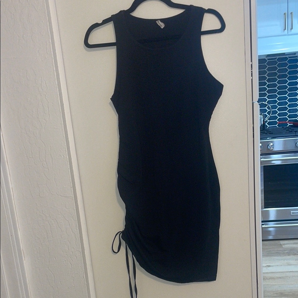 Missufe Ruched Black Sleeveless Dress | M